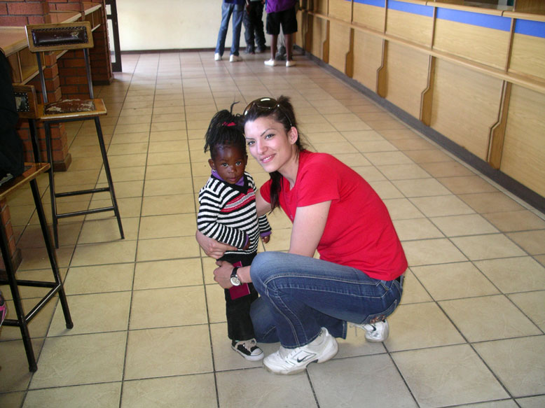 yaiza que se queria quedar con la nena